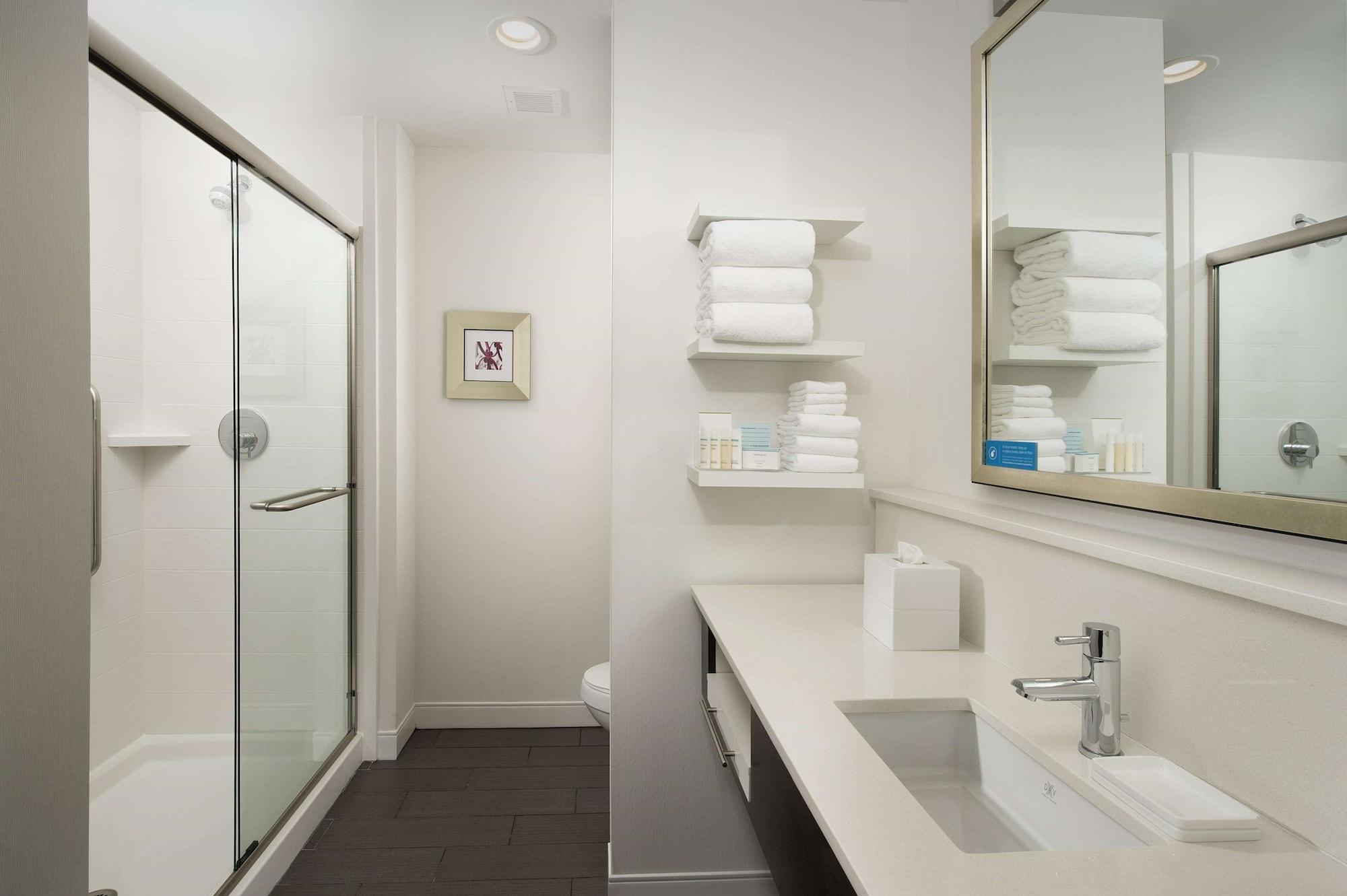 Hampton Inn Louisville East Hurstbourne Kültér fotó