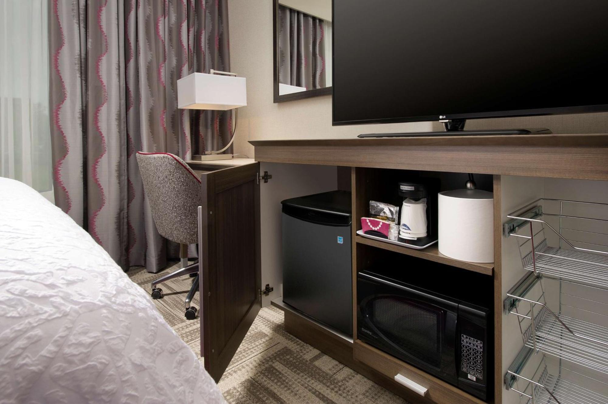 Hampton Inn Louisville East Hurstbourne Kültér fotó