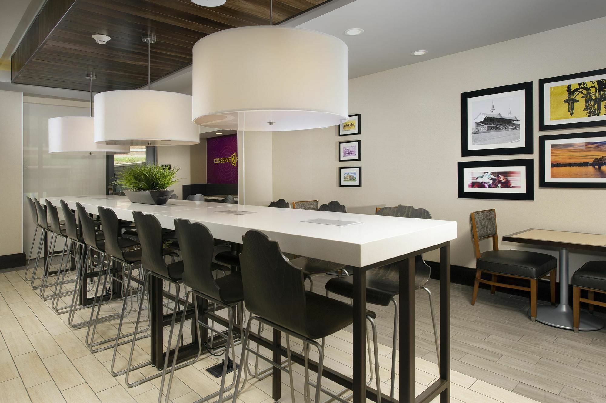 Hampton Inn Louisville East Hurstbourne Kültér fotó
